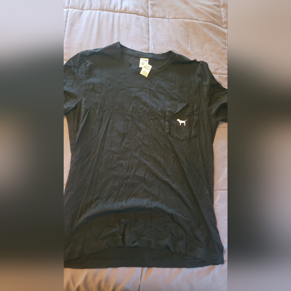 VS Pink Pocket Tshirt Size Large